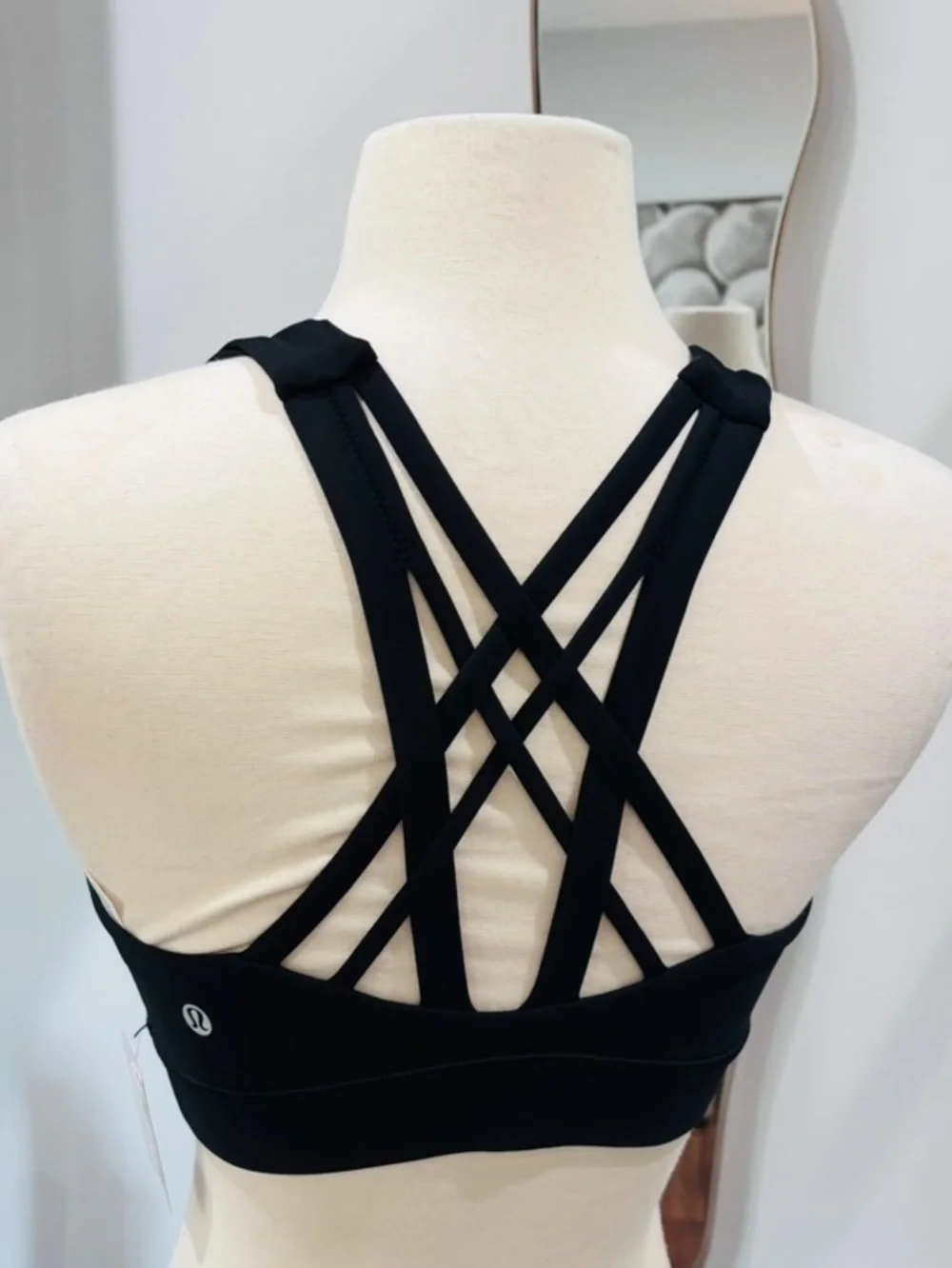 Lululemon Free To Be Elevated *Light Support DD Cup Black